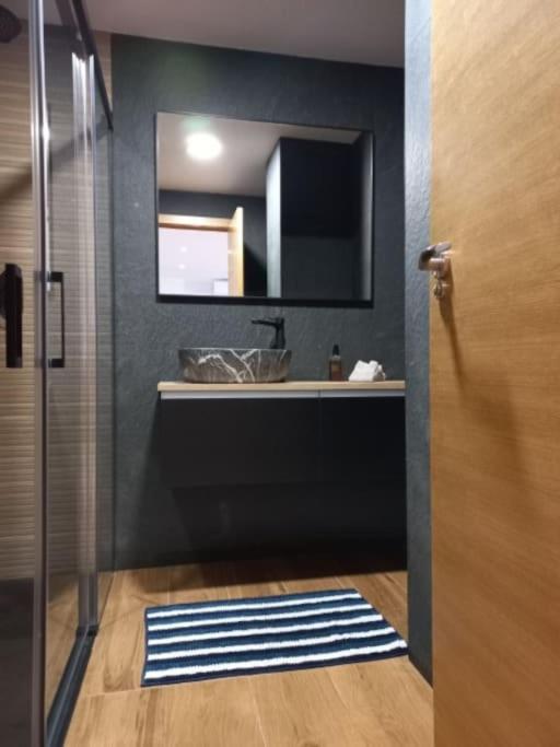 70 Sqm Apartment With Seaview In Arenales Del Sol. ภายนอก รูปภาพ